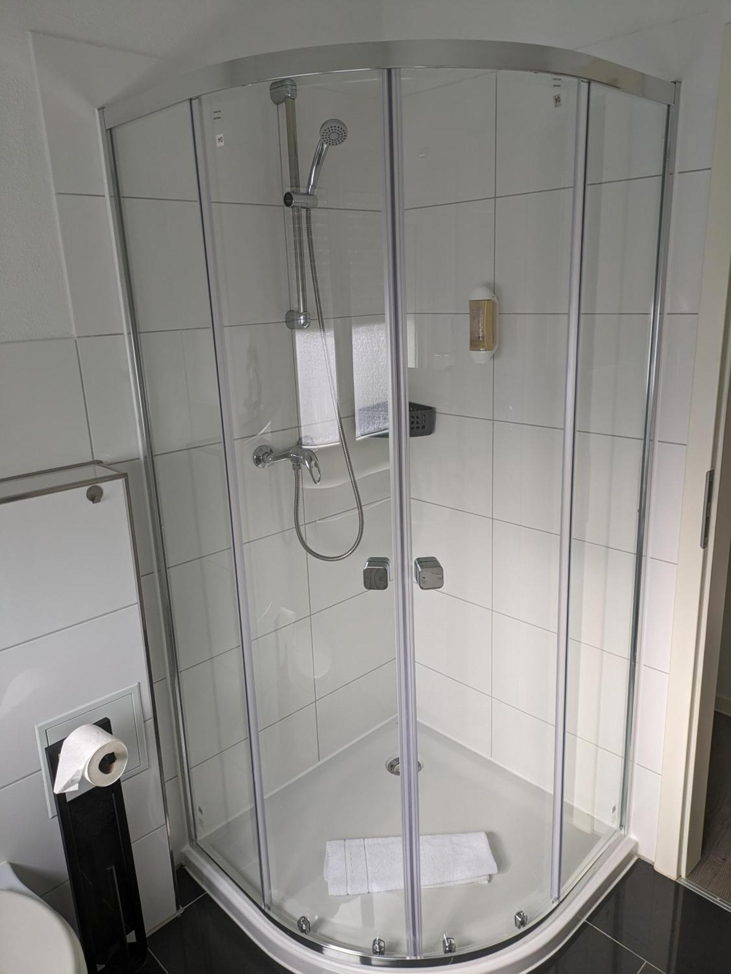 Hotel Ari Kaiserslautern Buitenkant foto
