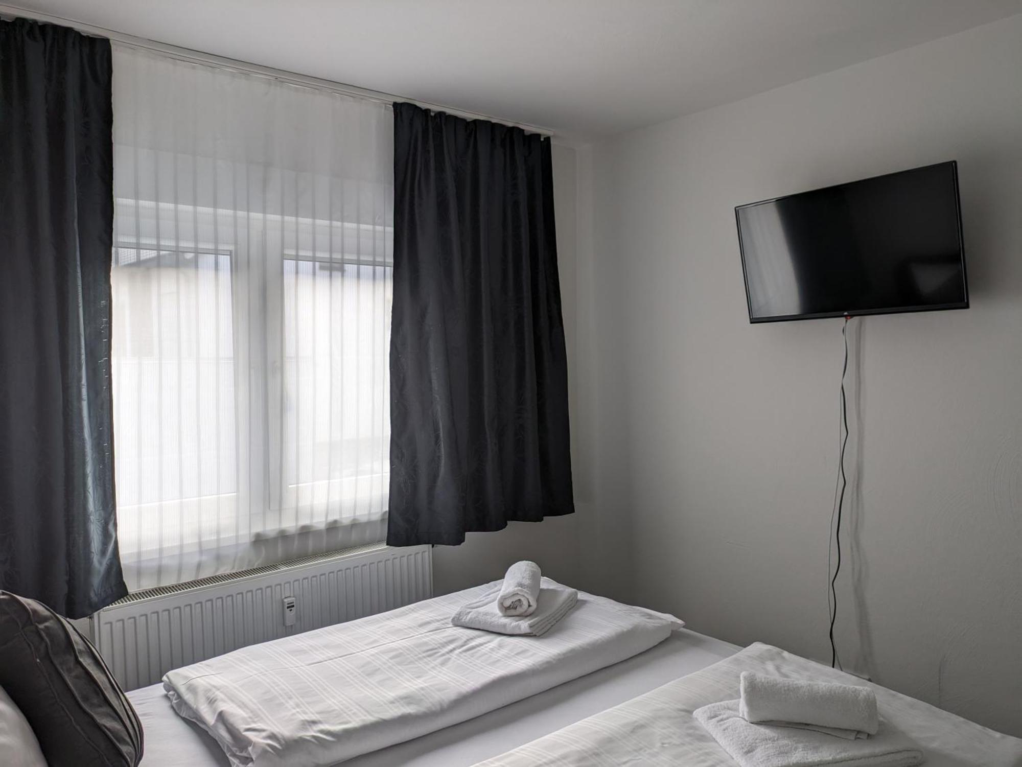 Hotel Ari Kaiserslautern Buitenkant foto