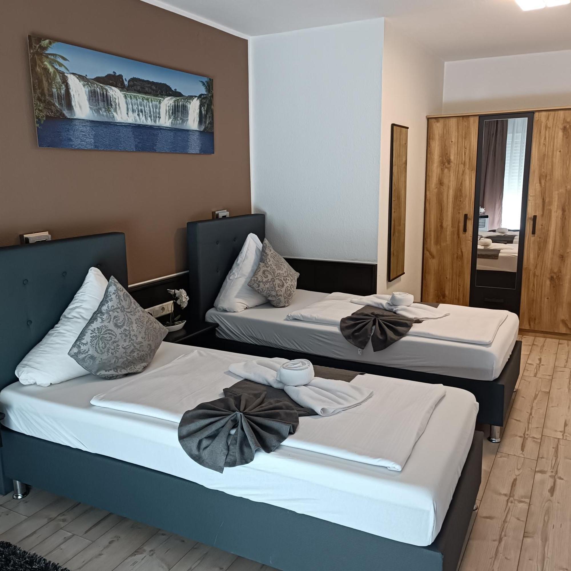Hotel Ari Kaiserslautern Buitenkant foto