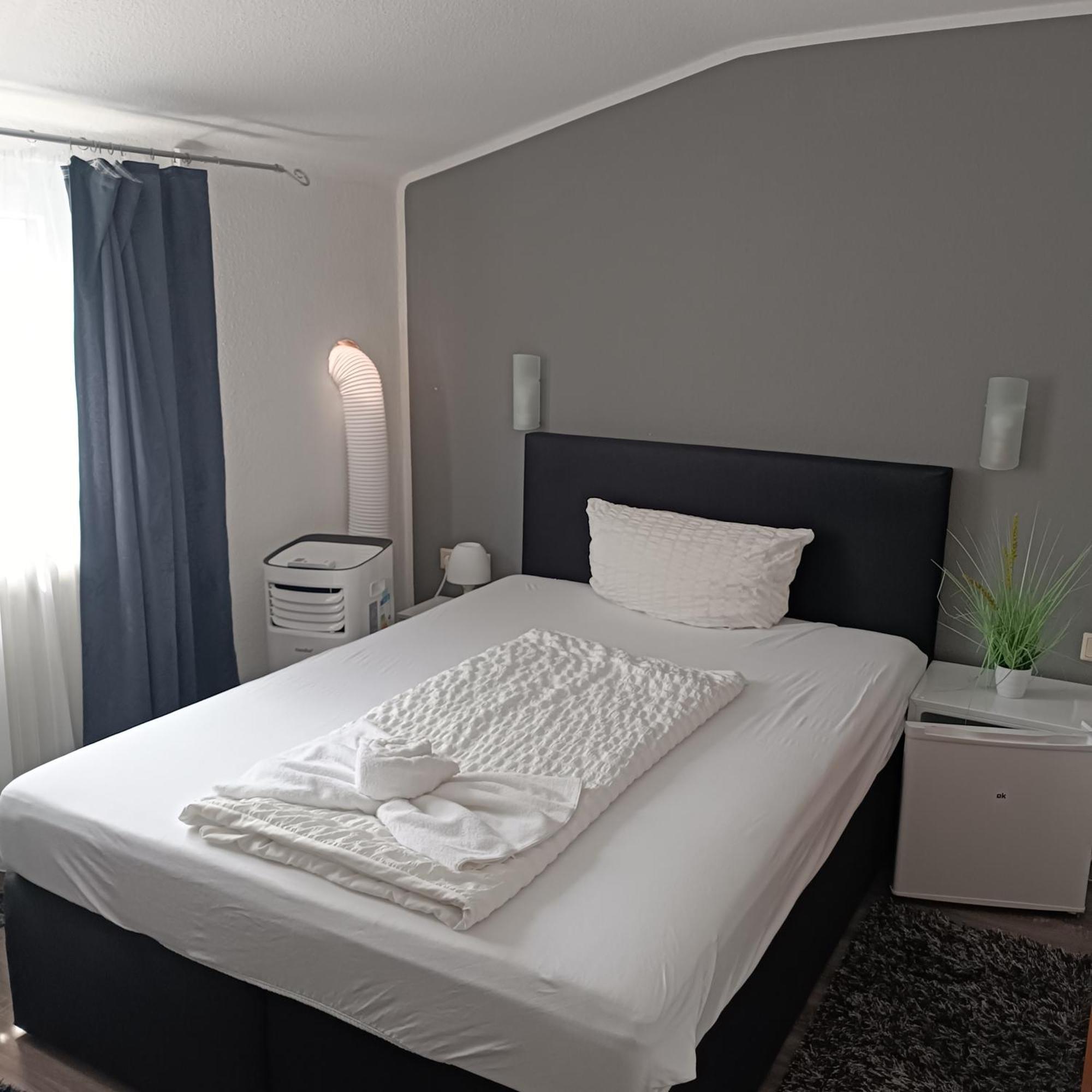 Hotel Ari Kaiserslautern Buitenkant foto