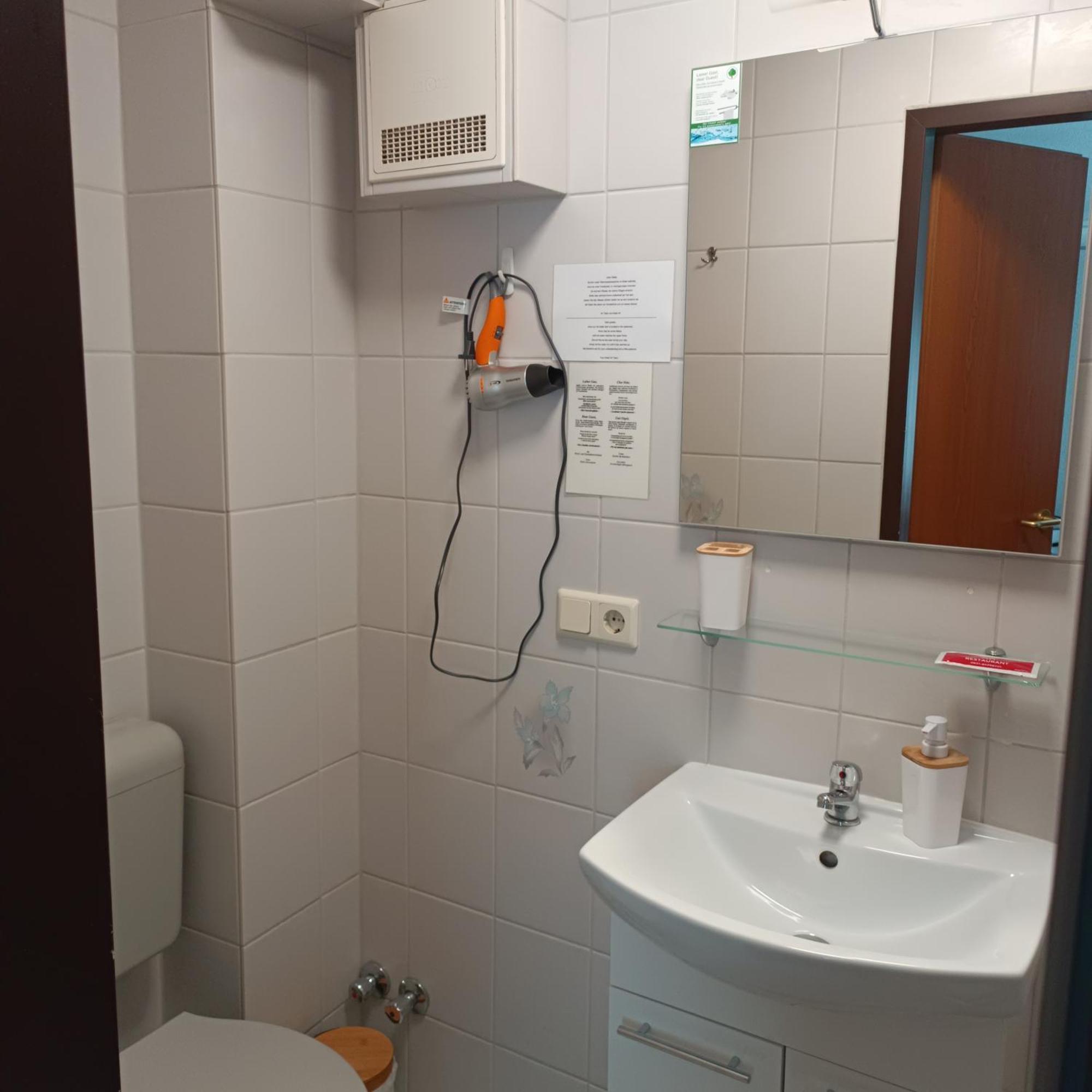 Hotel Ari Kaiserslautern Buitenkant foto