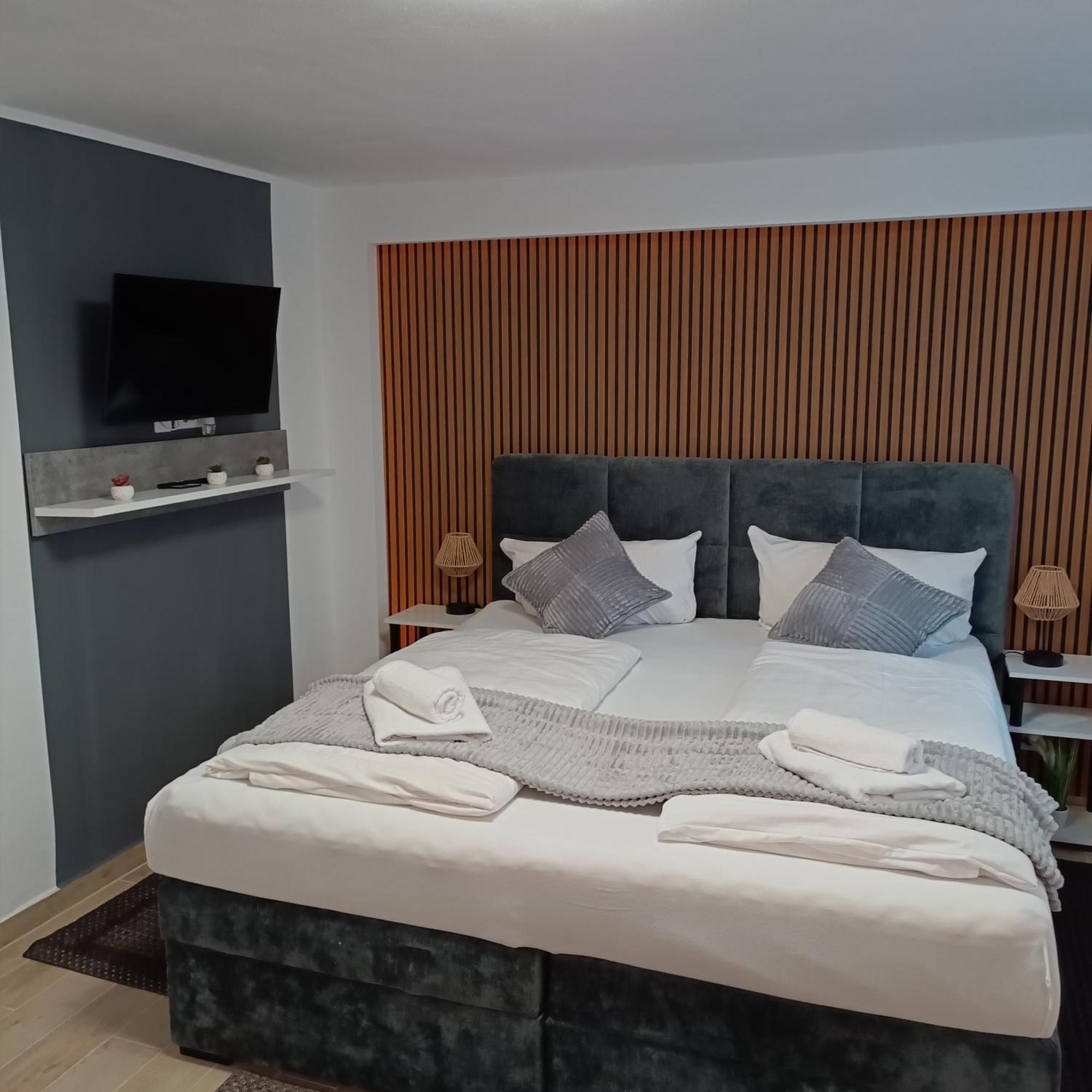 Hotel Ari Kaiserslautern Buitenkant foto